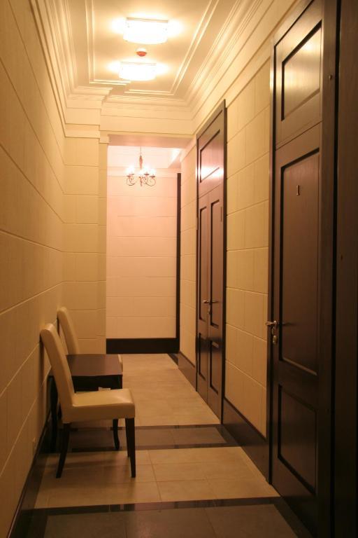 Hotel Business Apartments Dnipro Bagian luar foto