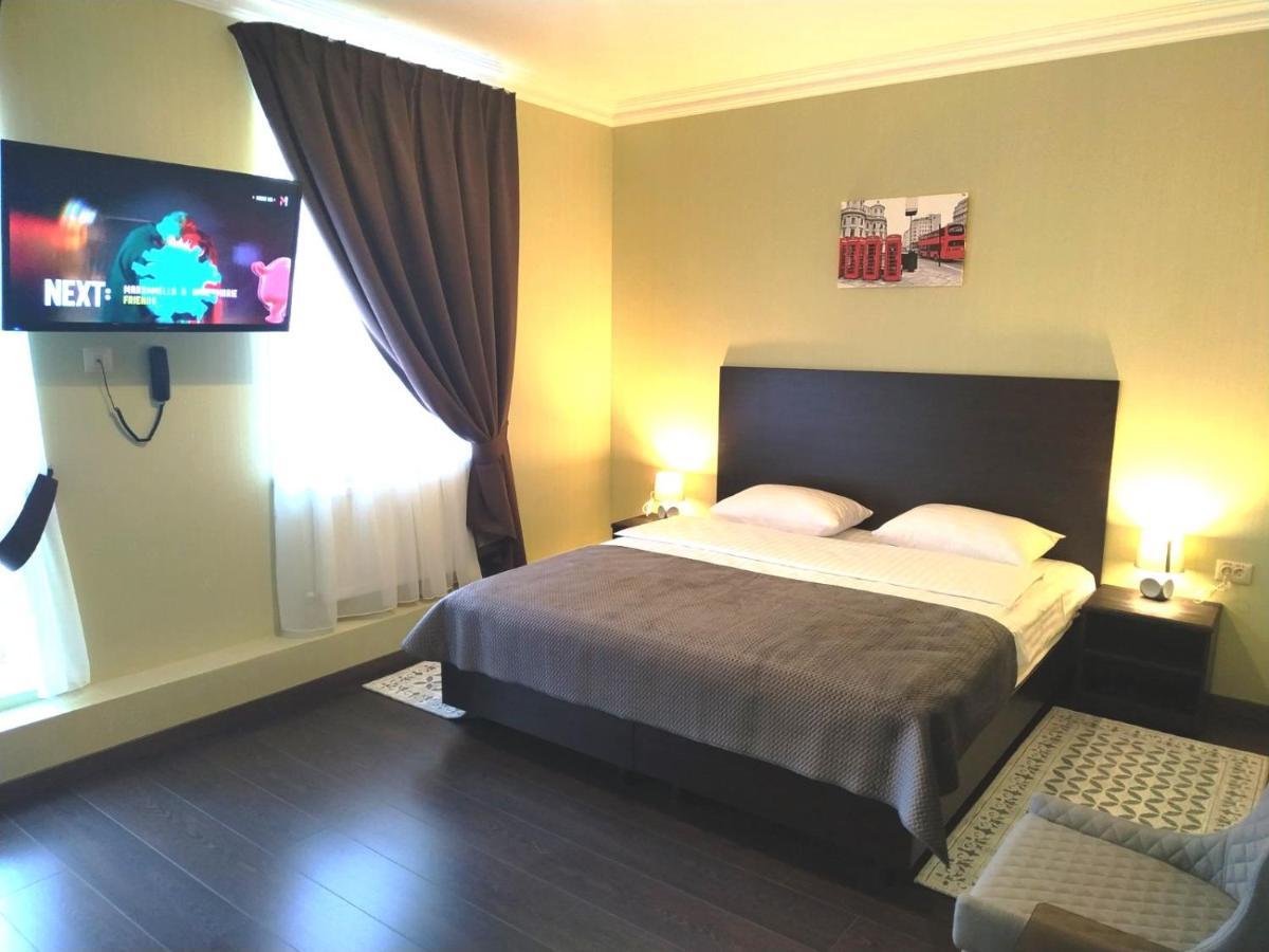 Hotel Business Apartments Dnipro Bagian luar foto