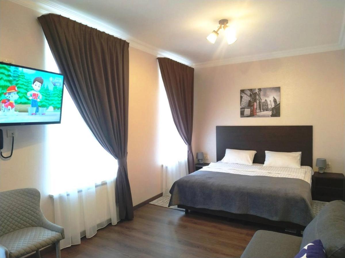 Hotel Business Apartments Dnipro Bagian luar foto