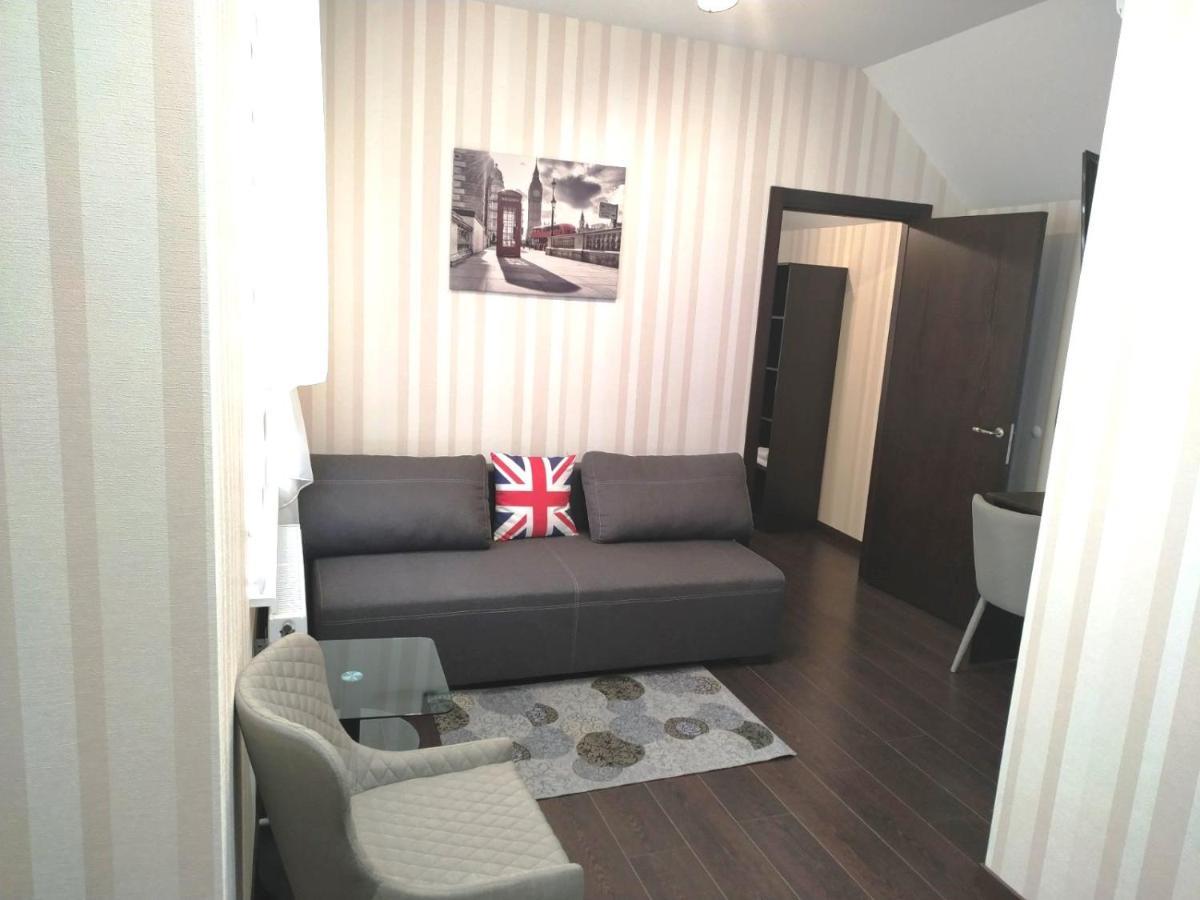 Hotel Business Apartments Dnipro Bagian luar foto